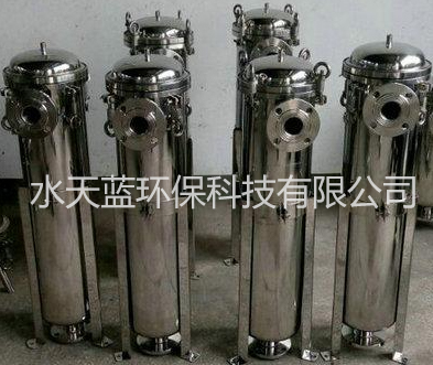 液體單袋式過(guò)濾器怎么自動(dòng)沖洗的？